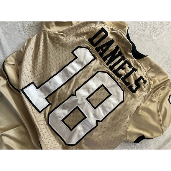 Vanderbilt Game Worn Football Jersey. #18  Dexter Daniels - Picture 5 of 7